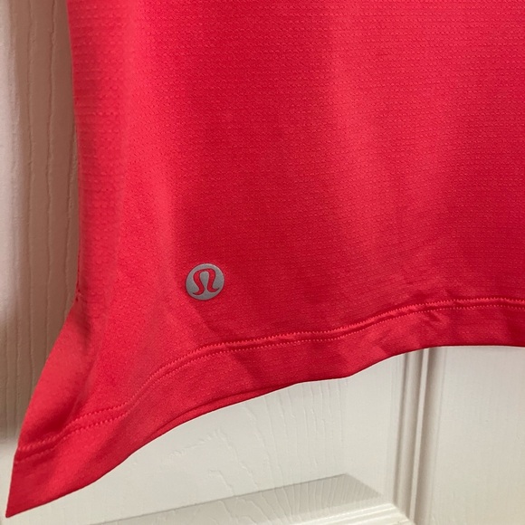 Lululemon Pink Cropped Workout Top | Women’s Size 6 | Athletic Activewear - Picture 4 of 7
